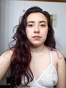 Snapshot of Emi_chik chatting on March 8, 2025, 4:45 am Emi chik online show from March 8, 2025, 4:45 am