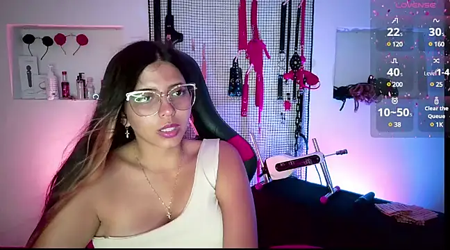 Snapshot of Megaan_Greey chatting on February 1, 2025, 8:26 pm Megaan Greey online show from February 1, 2025, 8:26 pm