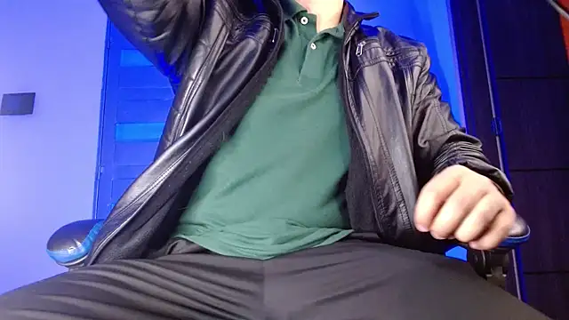 Snapshot of SexyBoy-Bigclit chatting on June 3, 2026, 3:53 am SexyBoy-Bigclit online show from June 3, 2026, 3:53 am