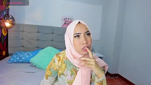 Snapshot of Sweet_hot_mia chatting on January 23, 2025, 7:40 pm Sweet hot mia online show from January 23, 2025, 7:40 pm