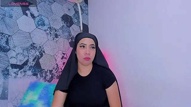 Snapshot of Sweet_hot_mia chatting on January 25, 2025, 7:39 pm Sweet hot mia online show from January 25, 2025, 7:39 pm