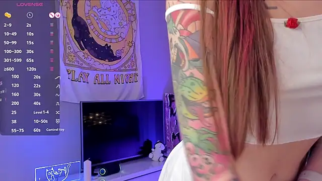 Snapshot of Marta_May_ chatting on March 16, 2025, 6:12 pm Marta May online show from March 16, 2025, 6:12 pm