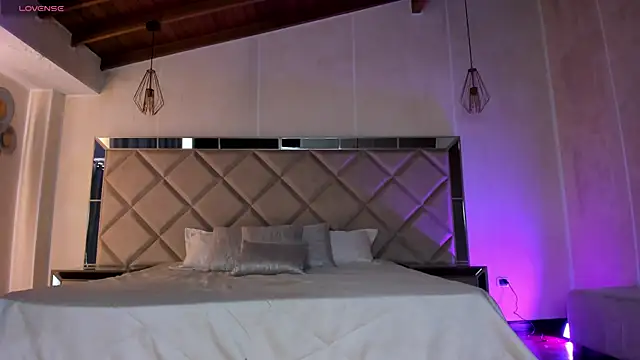 KatieNolan 1 online show from January 26, 2025, 5:34 pm