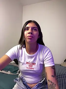 Argentiiniita online show from March 22, 2025, 2:27 am