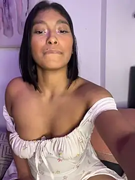 Isabella fasilier online show from March 22, 2025, 7:36 am