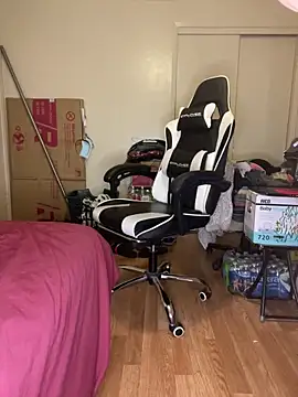 gamingcouple420 online show from June 28, 2026, 5:46 am
