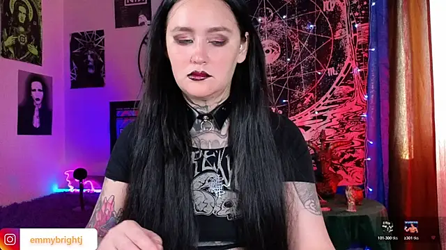 Snapshot of Emmybrightj_ chatting on May 15, 2026, 2:07 am Emmybrightj online show from May 15, 2026, 2:07 am