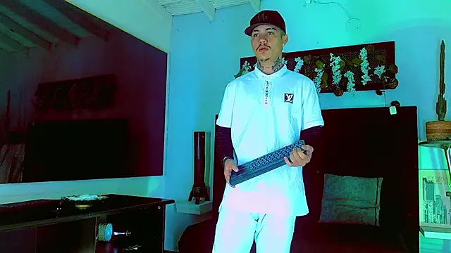 HannibalLester online show from March 14, 2026, 2:28 am