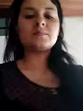 Snapshot of elena_jonees chatting on March 5, 2025, 6:34 pm elena jonees online show from March 5, 2025, 6:34 pm