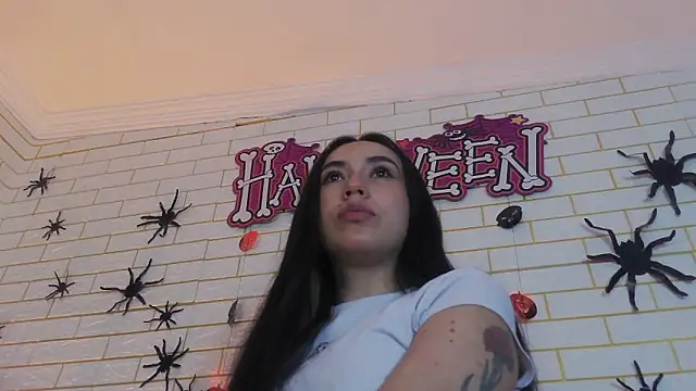 Snapshot of NYX1126 chatting on October 28, 2025, 1:03 pm NYX1126 online show from October 28, 2025, 1:03 pm