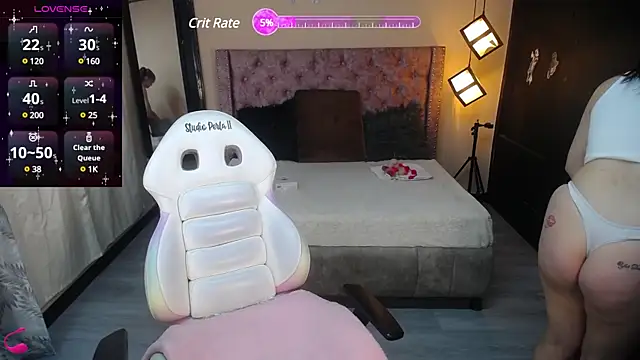 Snapshot of Naiara_Sex_ chatting on December 9, 2024, 1:02 pm Naiara Sex online show from December 9, 2024, 1:02 pm