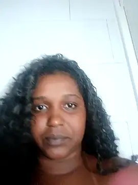 annybarros21 online show from March 15, 2026, 5:35 am