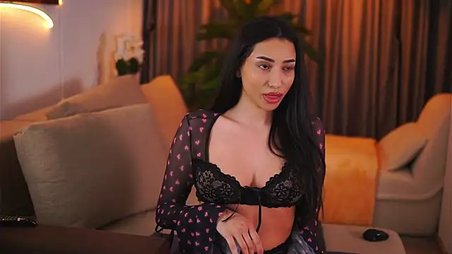 GinaValentinna online show from February 6, 2025, 10:43 pm