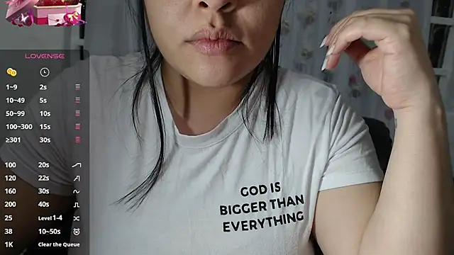 Snapshot of LexieGreym chatting on March 19, 2026, 4:49 am LexieGreym online show from March 19, 2026, 4:49 am