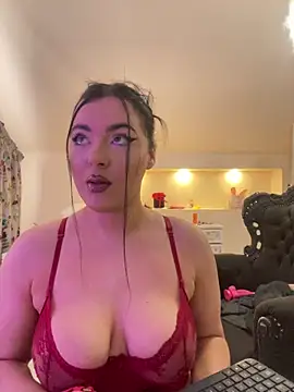 KeiraDark online show from April 24, 2026, 4:26 am