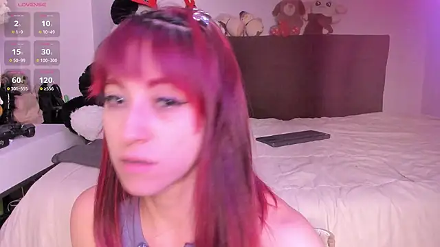 Carlasxdreams online show from April 28, 2026, 10:26 pm