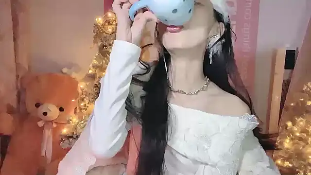 Lili-2 online show from December 20, 2024, 10:54 pm