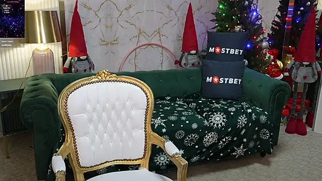 Julia  Star  online show from December 23, 2024, 8:33 am