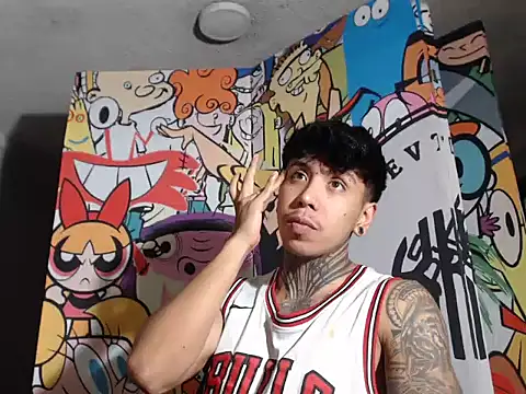 Snapshot of Nickhot0609 chatting on December 12, 2024, 1:32 am Nickhot0609 online show from December 12, 2024, 1:32 am