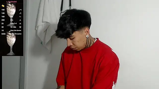 Snapshot of Nickhot0609 chatting on March 1, 2025, 9:15 pm Nickhot0609 online show from March 1, 2025, 9:15 pm