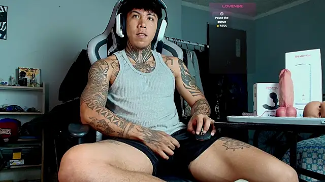 Snapshot of Nickhot0609 chatting on October 7, 2025, 11:02 pm Nickhot0609 online show from October 7, 2025, 11:02 pm