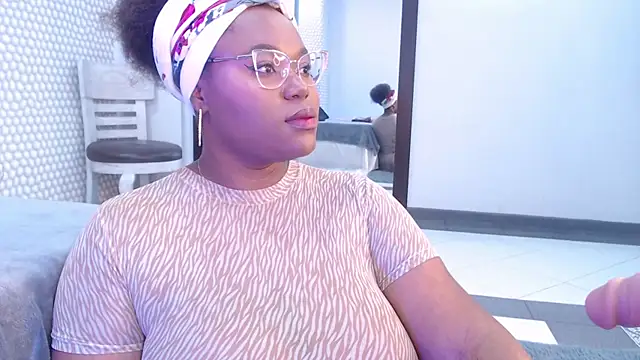 Makena gh online show from February 10, 2025, 3:13 am