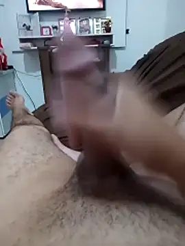 Snapshot of Malubrotudo chatting on December 16, 2025, 10:15 pm Malubrotudo online show from December 16, 2025, 10:15 pm