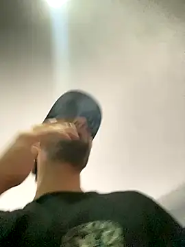 Jestebanano online show from September 25, 2025, 12:42 pm