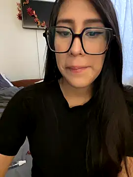 AleFantasy0001 online show from November 9, 2025, 7:34 pm