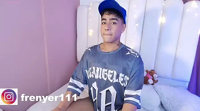 Snapshot of kiing_azahell chatting on February 11, 2025, 1:41 am kiing azahell online show from February 11, 2025, 1:41 am