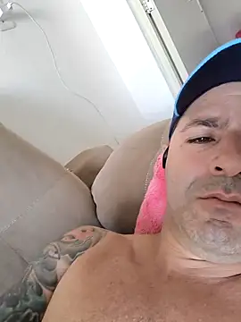 Snapshot of Marciogrei chatting on November 25, 2025, 9:04 pm Marciogrei online show from November 25, 2025, 9:04 pm