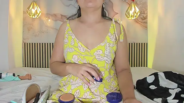 EvelynSweet1 online show from June 27, 2026, 8:30 am