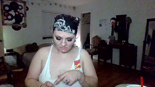 Snapshot of sophiarica chatting on May 8, 2026, 5:02 am sophiarica online show from May 8, 2026, 5:02 am