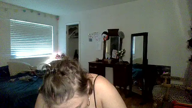 Snapshot of sophiarica chatting on May 26, 2026, 6:37 pm sophiarica online show from May 26, 2026, 6:37 pm