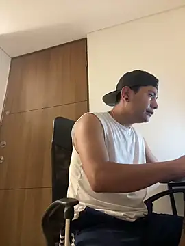 deyzl online show from April 7, 2026, 11:26 pm