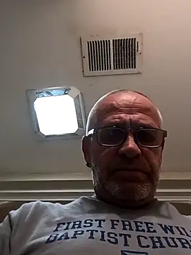 geilerschwanz64 online show from February 28, 2025, 3:37 pm