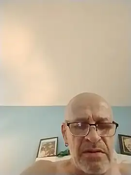 Snapshot of geilerschwanz64 chatting on April 24, 2026, 5:10 am geilerschwanz64 online show from April 24, 2026, 5:10 am