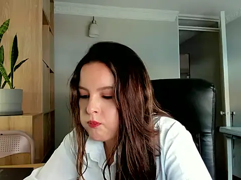 Snapshot of AmandaCallum chatting on July 25, 2026, 7:44 pm AmandaCallum online show from July 25, 2026, 7:44 pm