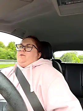 Snapshot of Tallulah-mae-xoxox chatting on September 17, 2025, 12:18 pm Tallulah-mae-xoxox online show from September 17, 2025, 12:18 pm