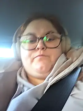 Snapshot of Tallulah-mae-xoxox chatting on November 30, 2025, 11:03 am Tallulah-mae-xoxox online show from November 30, 2025, 11:03 am