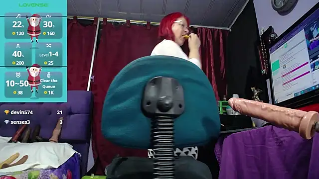 Snapshot of bigassruby45 chatting on January 10, 2025, 12:27 am bigassruby45 online show from January 10, 2025, 12:27 am