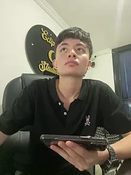 nico 18x online show from November 27, 2025, 5:09 am