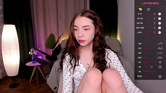 Snapshot of MilliBrown_ chatting on February 2, 2025, 6:15 am MilliBrown online show from February 2, 2025, 6:15 am