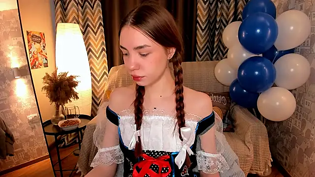 Snapshot of MilliBrown_ chatting on September 20, 2025, 6:14 am MilliBrown online show from September 20, 2025, 6:14 am