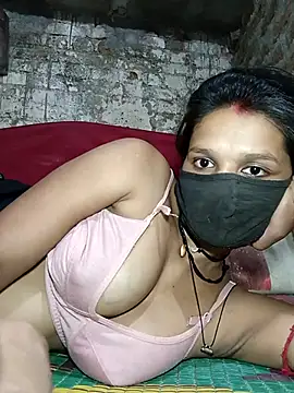 Snapshot of Hoty_girl_143 chatting on May 10, 2026, 2:50 am Hoty girl 143 online show from May 10, 2026, 2:50 am