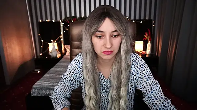 Snapshot of Roxy_Rayy chatting on January 1, 2025, 1:59 pm Roxy Rayy online show from January 1, 2025, 1:59 pm