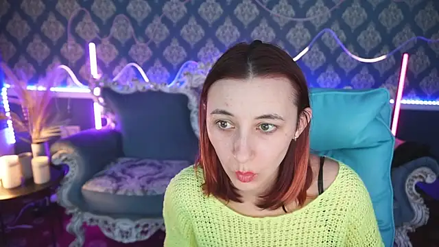 Snapshot of Roxy_Rayy chatting on February 12, 2025, 9:43 pm Roxy Rayy online show from February 12, 2025, 9:43 pm