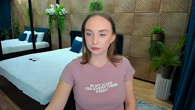 TrueReincarnation online show from September 18, 2025, 7:27 pm