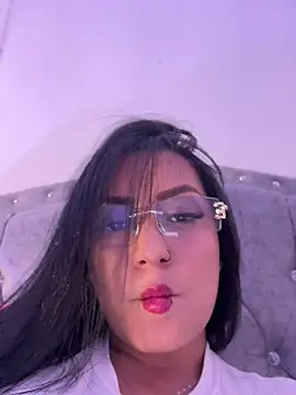 missycanoo online show from June 25, 2026, 2:22 am