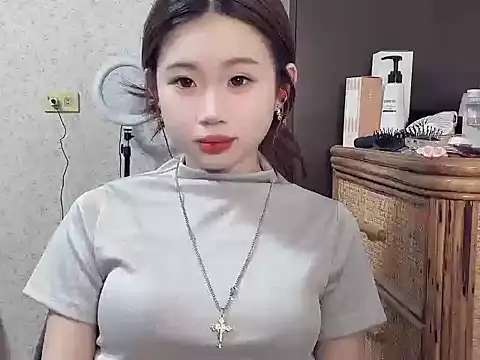 Snapshot of Yu_baby chatting on December 4, 2025, 8:01 am Yu baby online show from December 4, 2025, 8:01 am